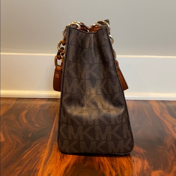 Michael Kors Cynthia Saffiano Leather Satchel - Picture 3 of 8